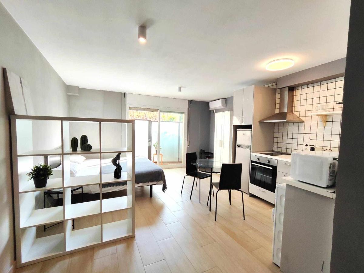 Mazi Apartments Suite 마타로 외부 사진