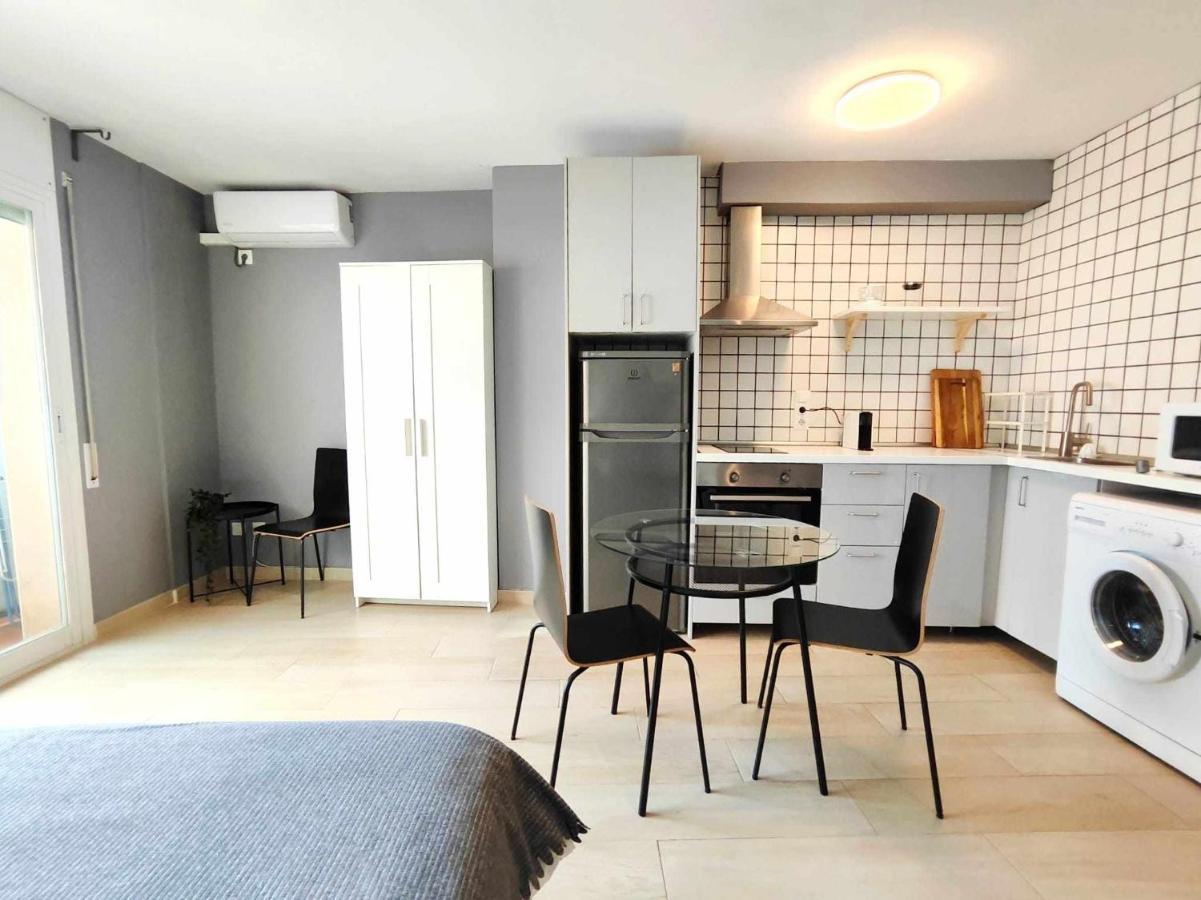 Mazi Apartments Suite 마타로 외부 사진