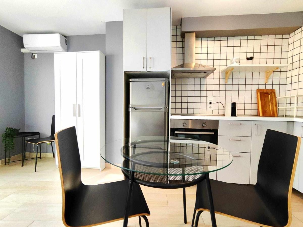 Mazi Apartments Suite 마타로 외부 사진